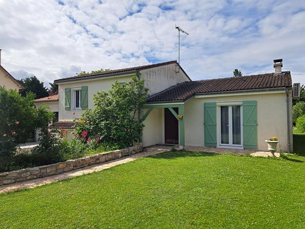 MAISON AVEC STUDIO INDEPENDANT -  QUARTIER EST