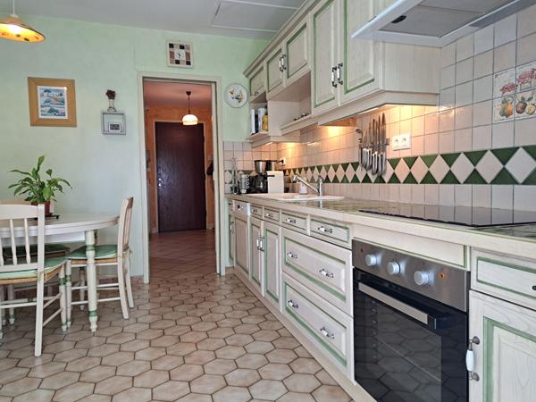MAISON AVEC STUDIO INDEPENDANT -  QUARTIER EST
