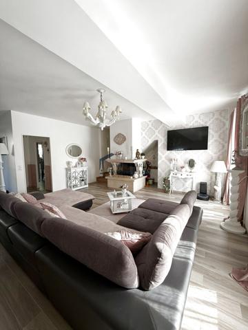 Aulnay-sous-Bois (93600) AULNAY SUS - SECTEUR RECHERCHE - MAISON TYPE MANSARD