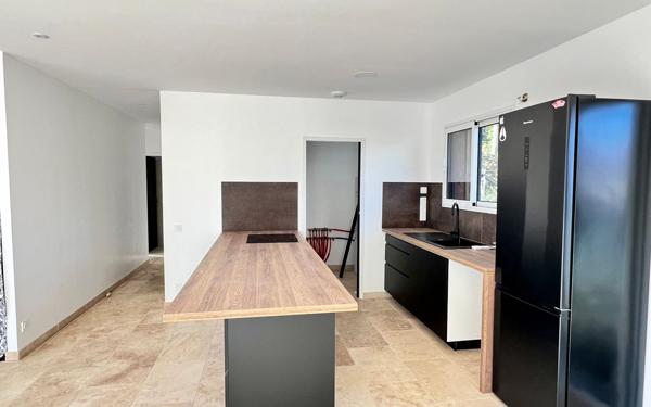 Maison à vendre    4 pièces •  Saint-Vincent-de-Tyrosse