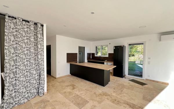 Maison à vendre    4 pièces •  Saint-Vincent-de-Tyrosse