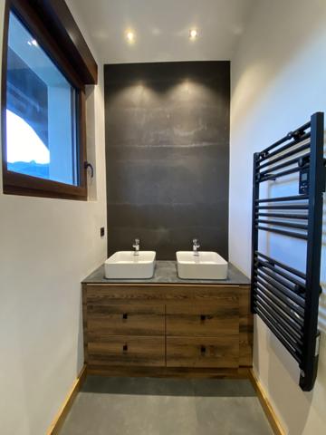 Sallanches (74700) LA CONTAMINE - DUPLEX DE 2 CHAMBRES TRES JOLIMENT RENOVE A NEUF