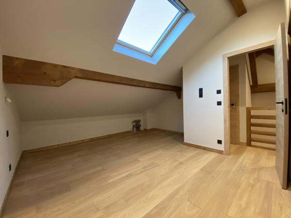 Sallanches (74700) LA CONTAMINE - DUPLEX DE 2 CHAMBRES TRES JOLIMENT RENOVE A NEUF