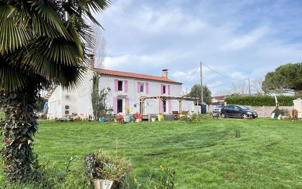 Maison à vendre    4 pièces •  Montpellier-de-Médillan