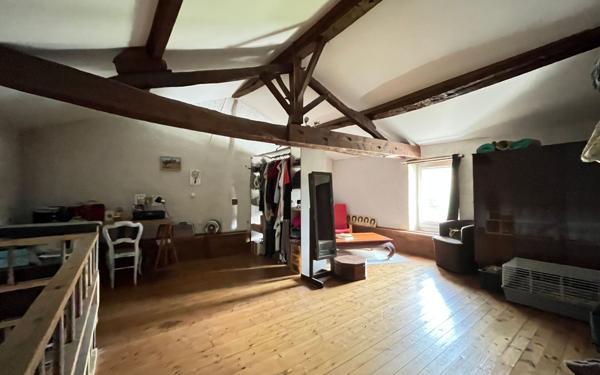 Maison à vendre    4 pièces •  Montpellier-de-Médillan