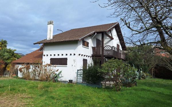 Maison à vendre    5 pièces •  Lons