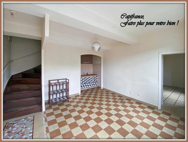 Dpt Saône et Loire (71), à vendre LA CHAPELLE SOUS DUN - maison 78 m² 4 pièces, 2 chambres, sur un terrain de 826 m²