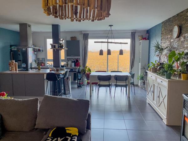 Maison récente plain-pied avec piscine - Salles-sur-Mer,