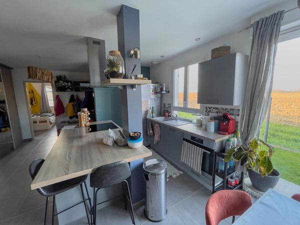 Maison récente plain-pied avec piscine - Salles-sur-Mer,