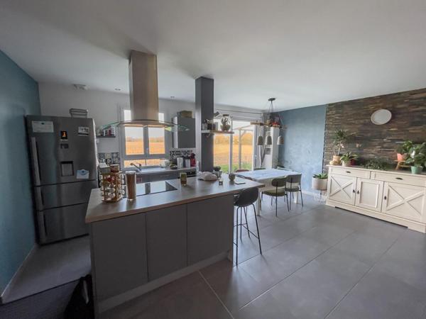 Maison récente plain-pied avec piscine - Salles-sur-Mer,