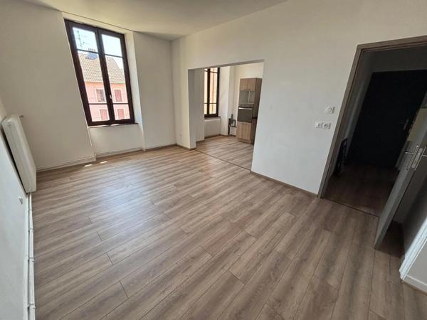 Appartement à louer 3 pièces 59.81m²