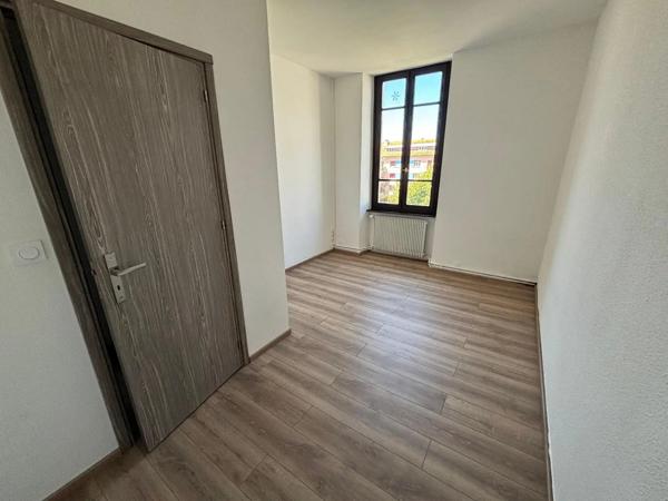 Appartement à louer 3 pièces 59.81m²