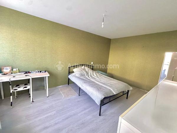 Vente                                                      Maison
                        
                     5 pièces                      100 m2                     à Cournon-d'Auvergne