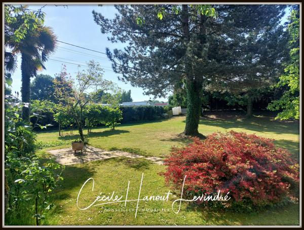 Fougères (35300) ROMAGNÉ - Terrain à bâtir 650 M².