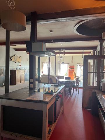 Appartement meublé sur Mortagne/Gironde vue imprenable sur le port