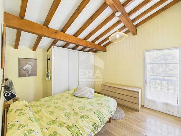 Espelette - Maison à Vendre - avec piscine au coeur d'Espelette.