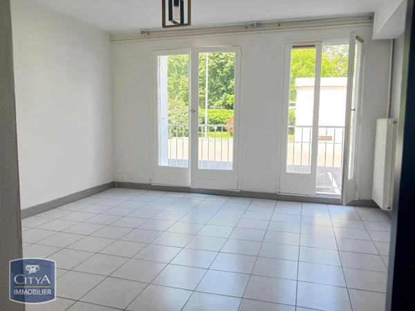 Appartement à louer 2 pièces 44.35m² Blois (41000)