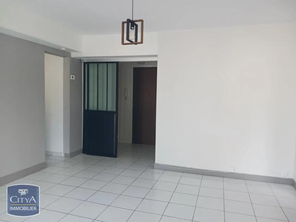 Appartement à louer 2 pièces 44.35m² Blois (41000)