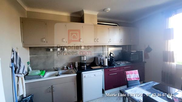 13550 Paluds de Noves -  SPECIAL INVESTISSEUR - Appartement T3 loué  de 73 m² avec terrasse et parking