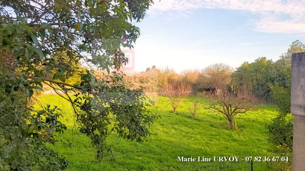 13550 Paluds de Noves -  SPECIAL INVESTISSEUR - Appartement T3 loué  de 73 m² avec terrasse et parking