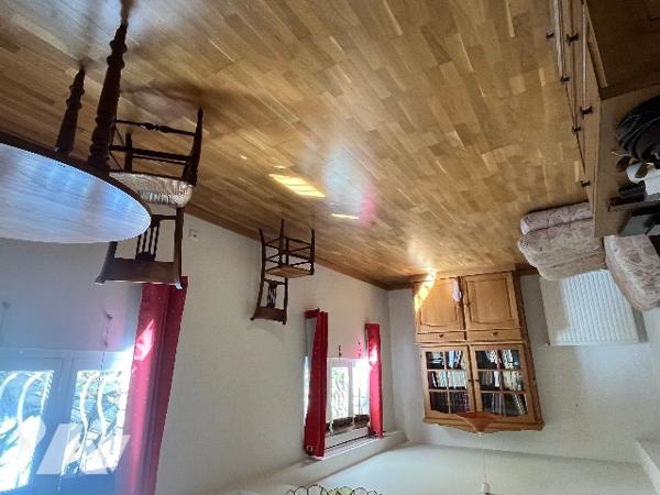 L'ETRAT pavillon de 190 m² hab.+ garage 38 m² sur parcelle 1587 m² piscinable Bon Etat