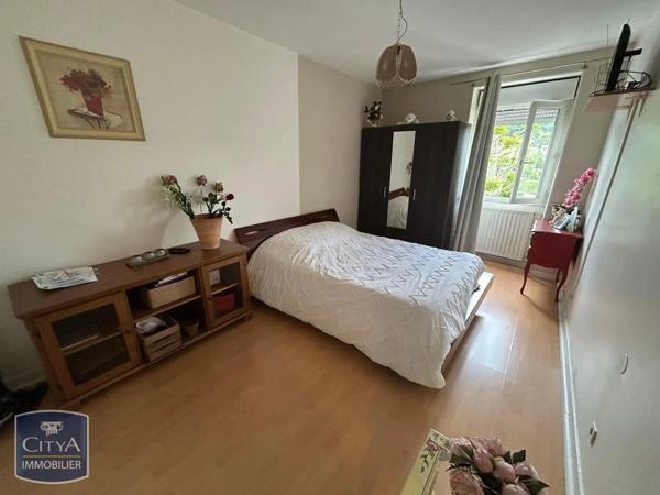 Appartement à louer 3 pièces 79.6m²
