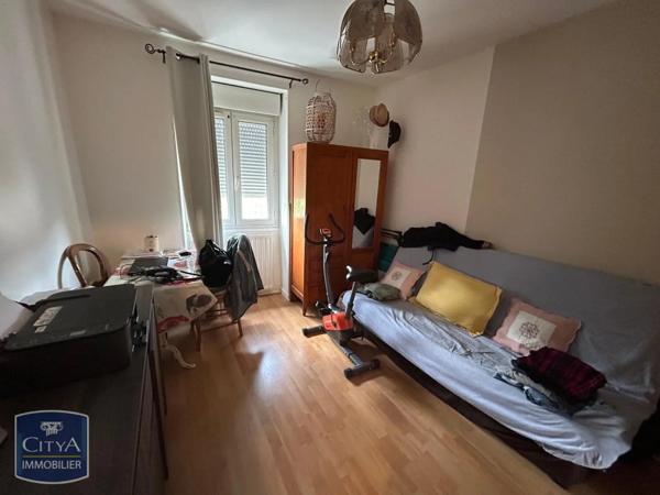 Appartement à louer 3 pièces 79.6m²