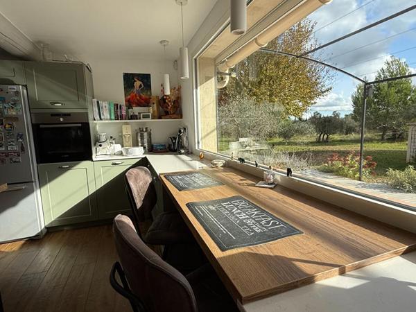 Maison Arles 7 pièce(s)  2 logements - terrain 6500m2