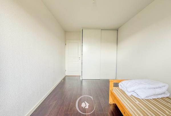 Parempuyre (33290) APPARTEMENT T3 MEUBLEE - 2 CHAMBRES - PARKING - PISCINE