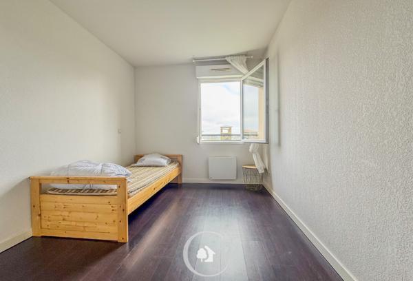 Parempuyre (33290) APPARTEMENT T3 MEUBLEE - 2 CHAMBRES - PARKING - PISCINE