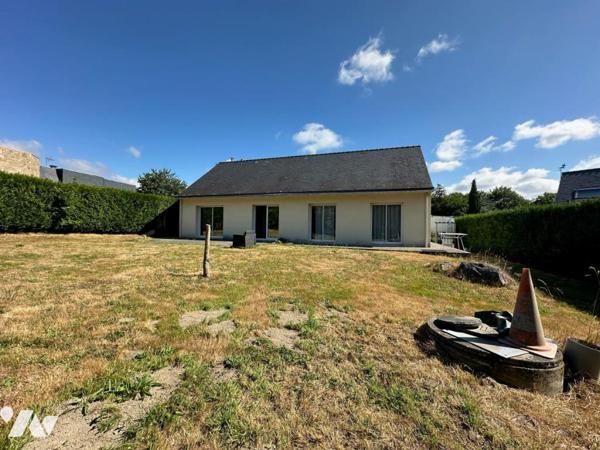 A VENDRE PLOEREN Limite VANNES : MAISON DE PLAIN PIED SUR JARDIN CLOS 930 m²