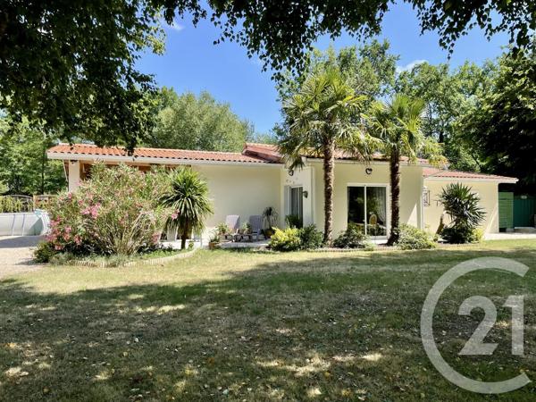 Maison à vendre  4 pièces - 92 m 2   HOURTIN  - 33