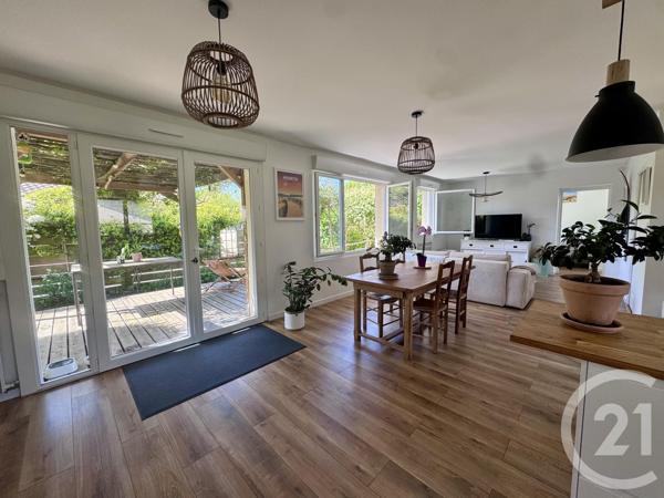 Maison à vendre  4 pièces - 92 m 2   HOURTIN  - 33