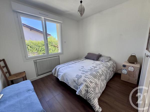 Maison à vendre  4 pièces - 92 m 2   HOURTIN  - 33