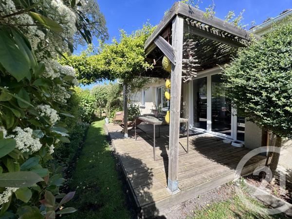 Maison à vendre  4 pièces - 92 m 2   HOURTIN  - 33