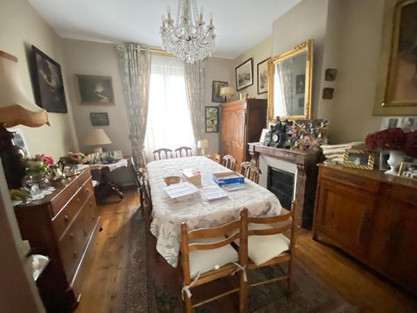 Maison de ville à vendre à Saint Quentin - 6 chambres, 205 m²