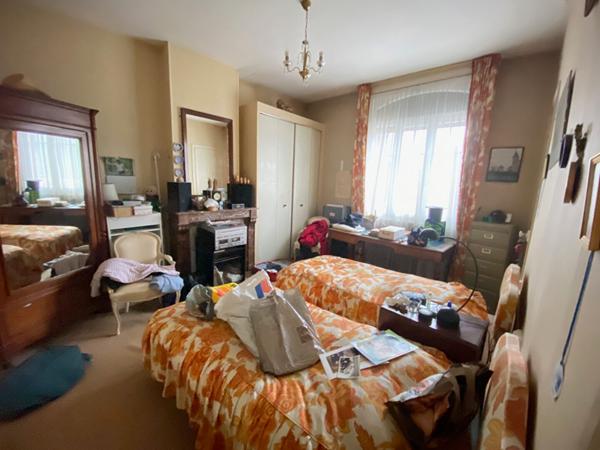 Maison de ville à vendre à Saint Quentin - 6 chambres, 205 m²