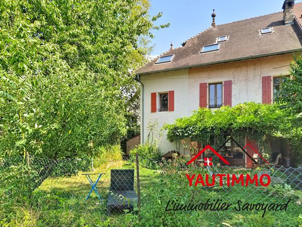 Maison mitoyenne de caractère en pierre – 170 m² – Terrain 600 m² – Fillinges location d'une partie possible.