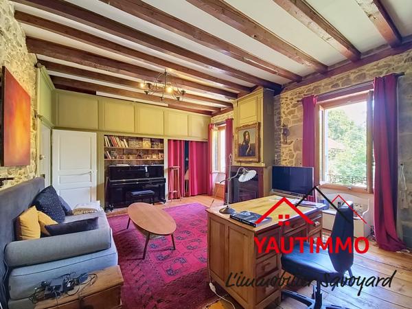 Maison mitoyenne de caractère en pierre – 170 m² – Terrain 600 m² – Fillinges location d'une partie possible.