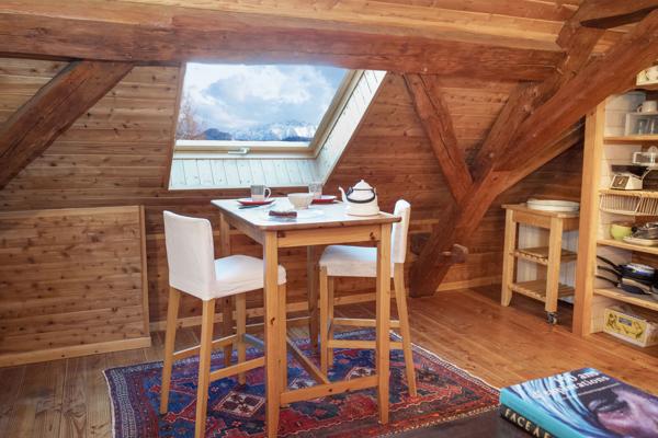Maison mitoyenne de caractère en pierre – 170 m² – Terrain 600 m² – Fillinges location d'une partie possible.