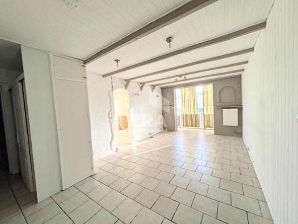 A VENDRE MARSEILLE 13004 CHARTREUX ST JUST BEAUREGARD APPARTEMENT TYPE 4 T4 4 PIECES BALCON CAVE PARKING JARDIN