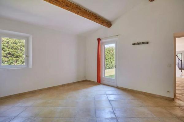 Meyrargues (13650) magnifique bastide 15mn d'Aix en Provence