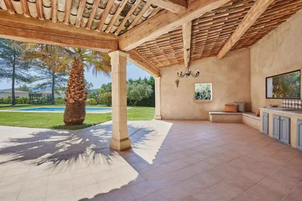 Meyrargues (13650) magnifique bastide 15mn d'Aix en Provence