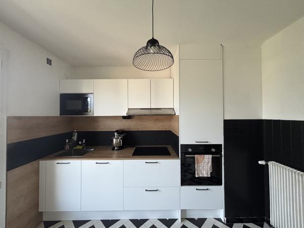 APPARTEMENT T3 MEUBLE 80M2 - AIGUINARDS