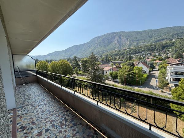 APPARTEMENT T3 MEUBLE 80M2 - AIGUINARDS