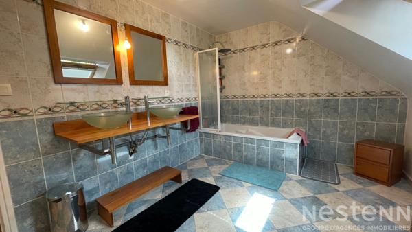 A vendre à LOCMARIAQUER - Maison récente de 150 m² sur terrain de près de 1500 m²