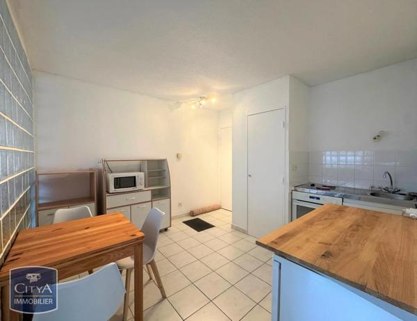 Appartement à louer 2 pièces 34.71m² Marseille (13005)
