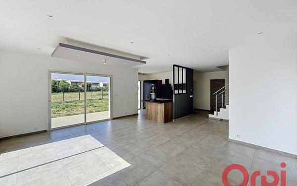 Maison à louer    4 pièces • 114 m2 Pia