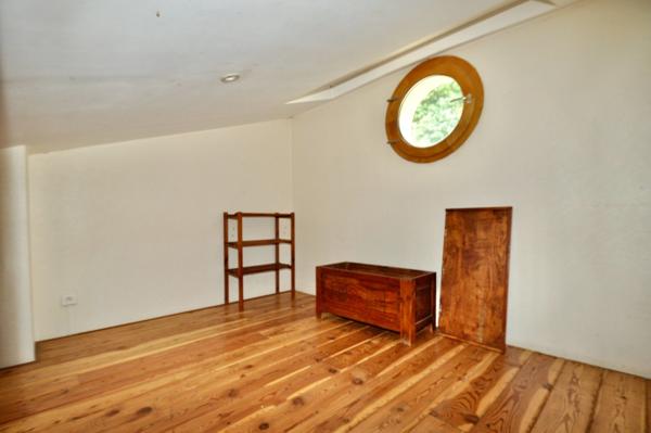 Dpt Alpes Maritimes (06), à vendre Breil sur ROYA Maison 7 pièces sur 2200 m² de terrain belle dégagée sur montagnes