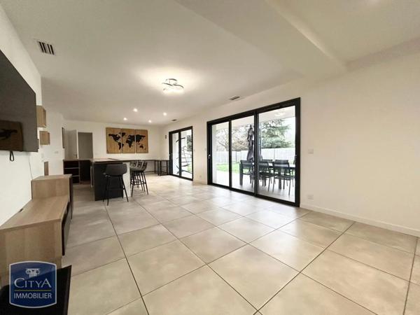 Maison à louer 4 pièces 111.7m²